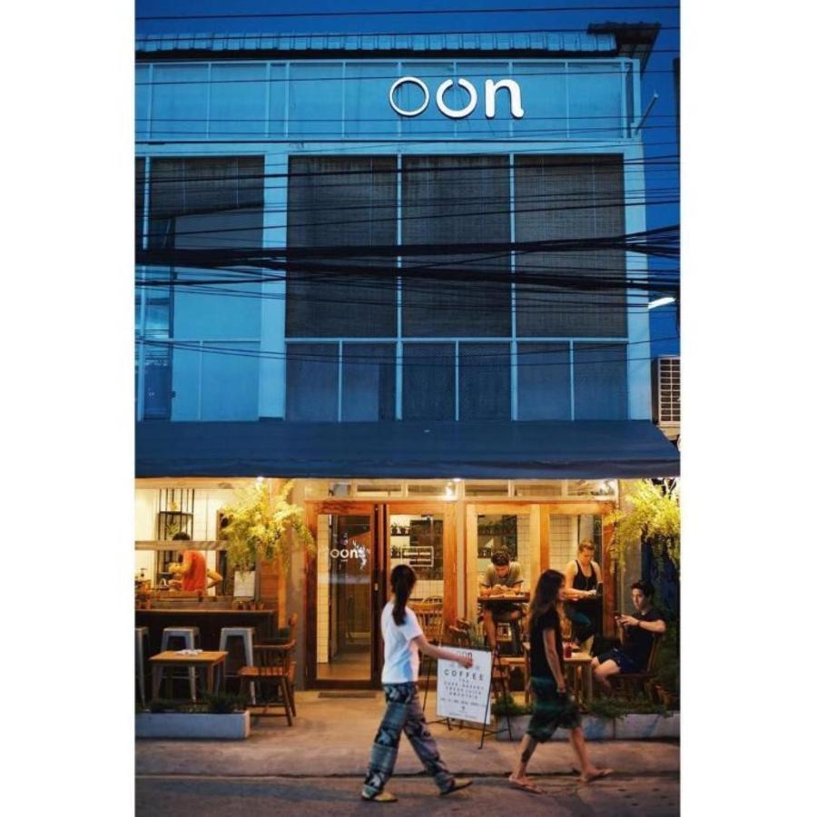 Oon Poshtel X Cafe Hostel Chiang Mai Bagian luar foto