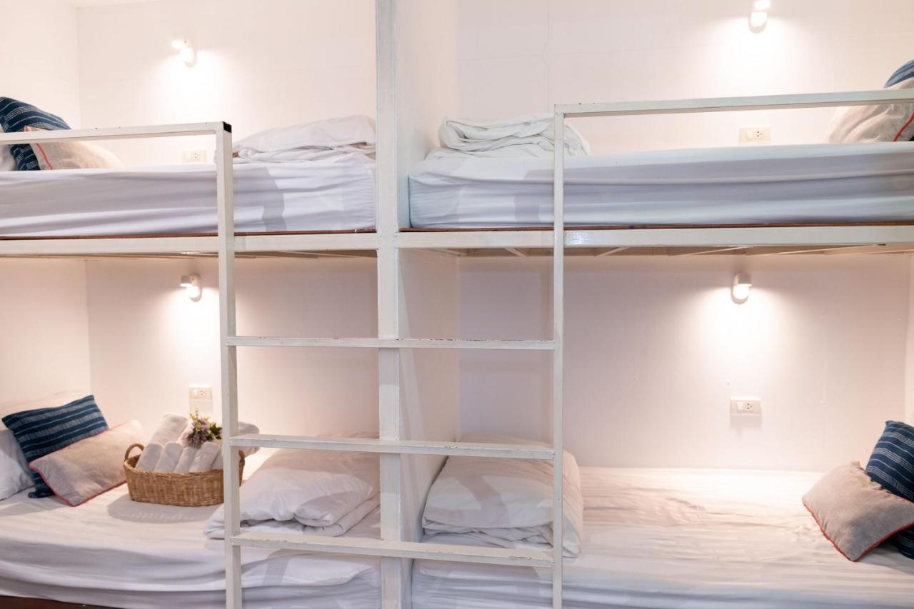 Oon Poshtel X Cafe Hostel Chiang Mai Bagian luar foto