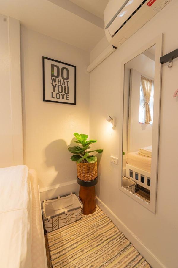 Oon Poshtel X Cafe Hostel Chiang Mai Bagian luar foto