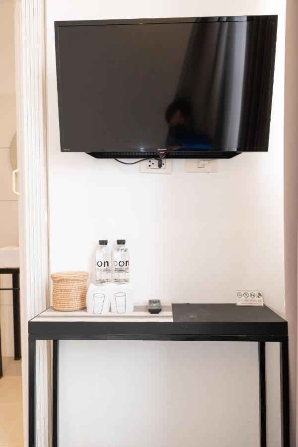 Oon Poshtel X Cafe Hostel Chiang Mai Bagian luar foto
